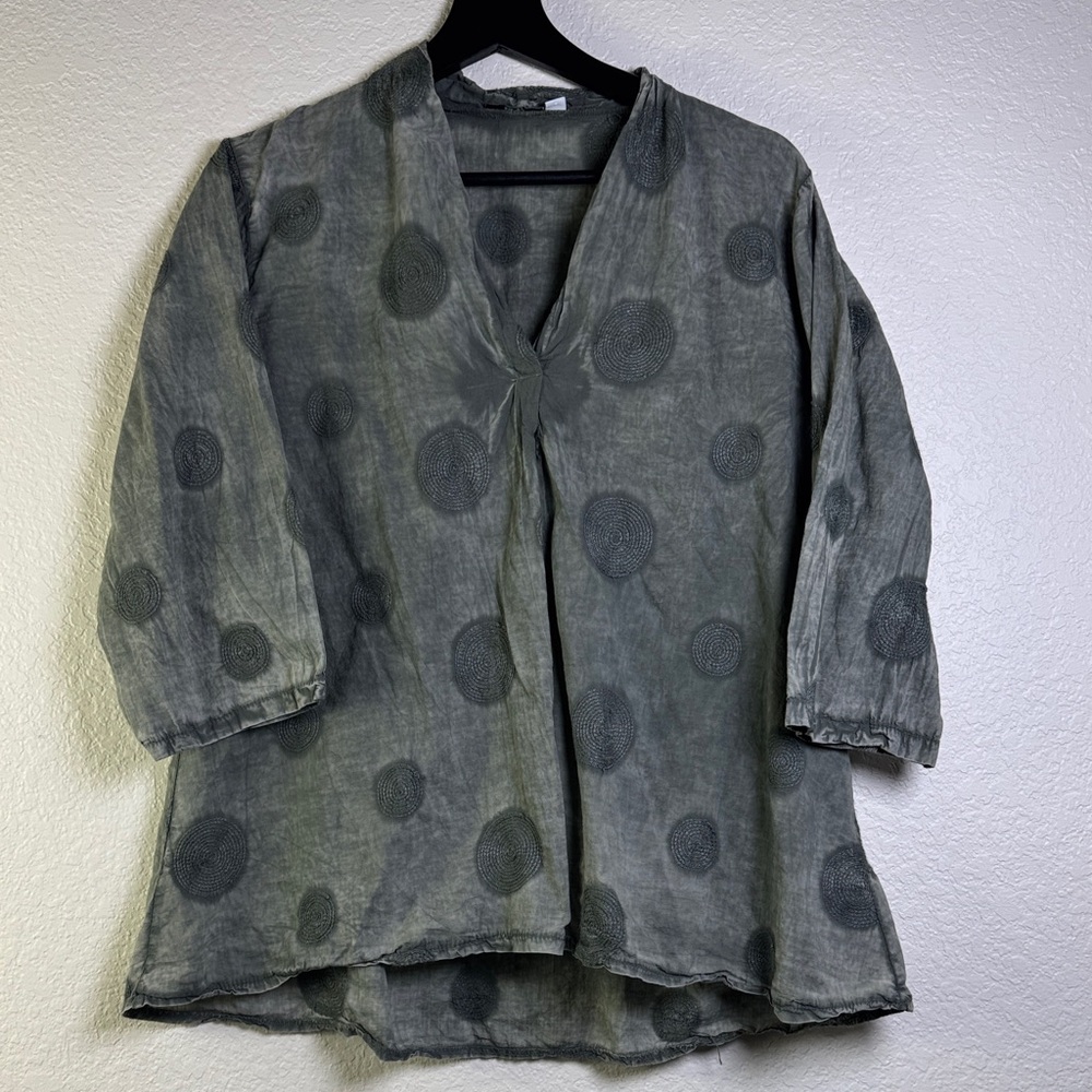 Kactus Gray Polka Dot Women's Top.